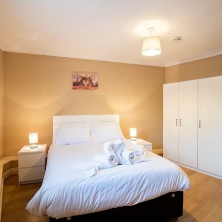 스탠스테드마운트핏체트 Spacious 2Br Flat In Stansted 아파트 외부 사진