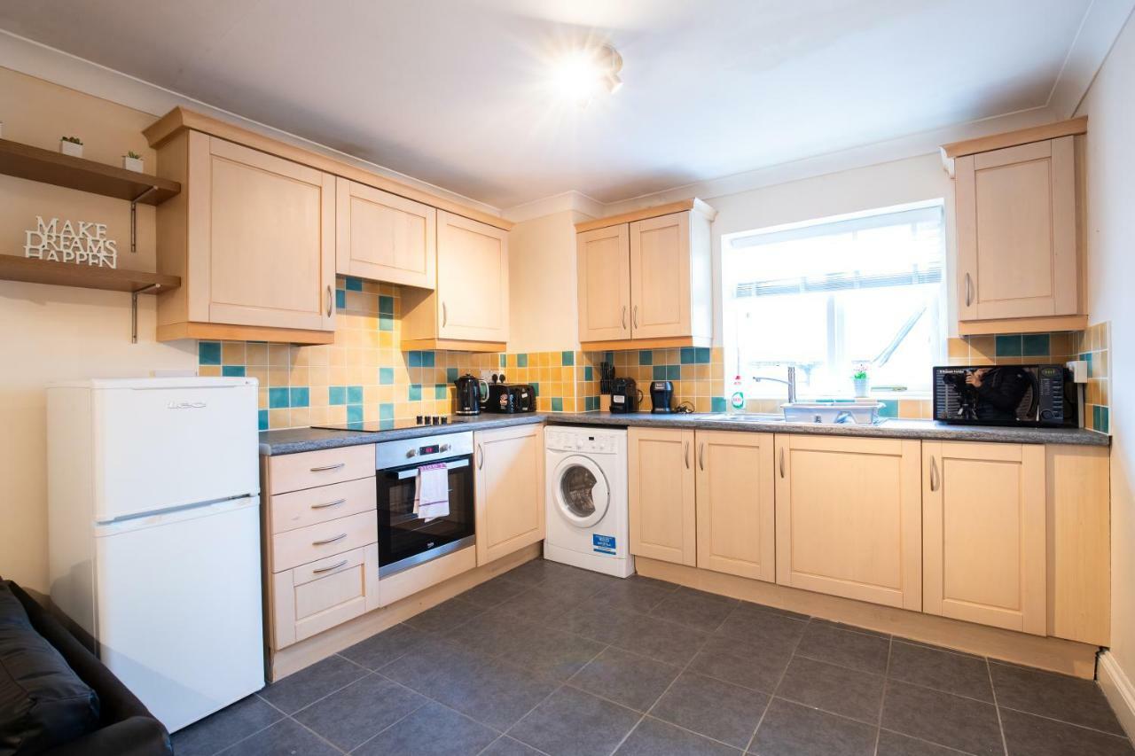 스탠스테드마운트핏체트 Spacious 2Br Flat In Stansted 아파트 외부 사진