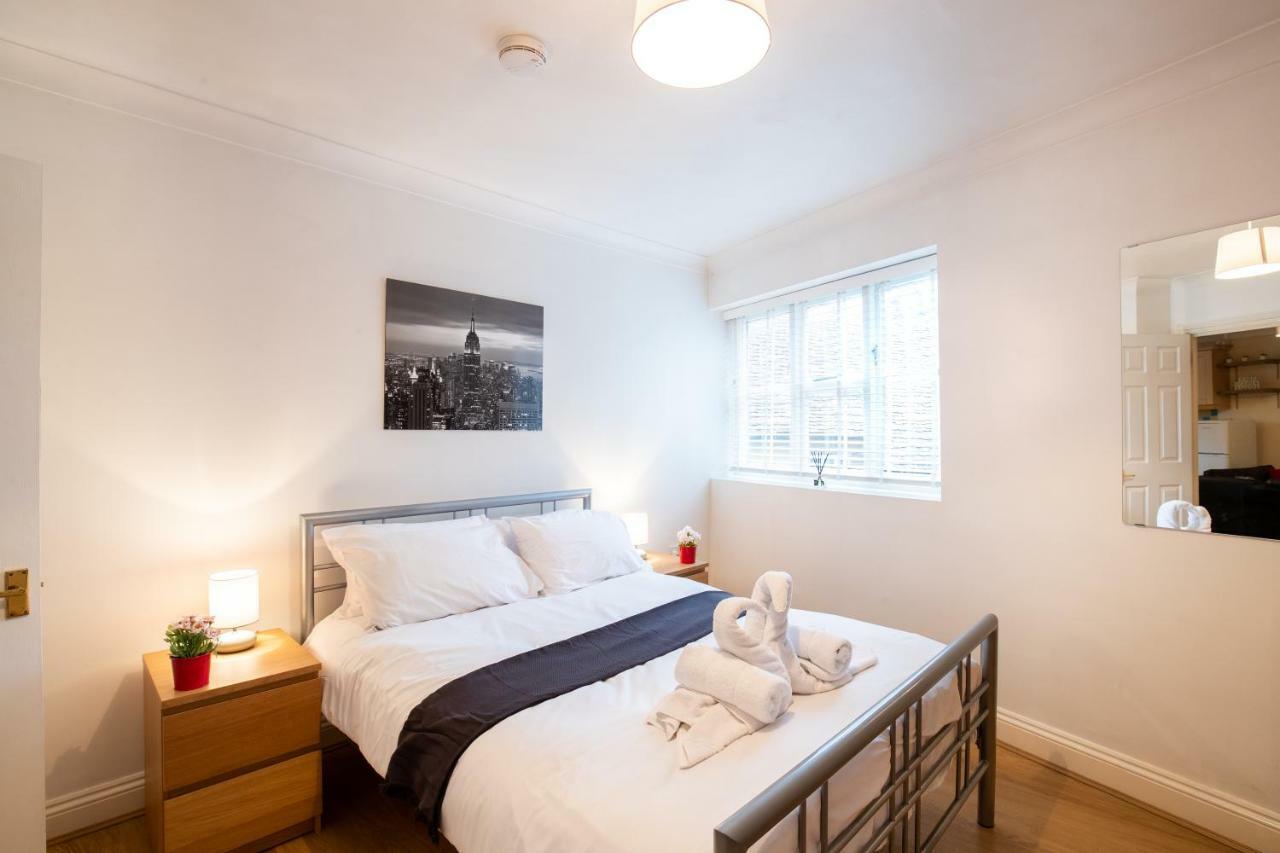 스탠스테드마운트핏체트 Spacious 2Br Flat In Stansted 아파트 외부 사진